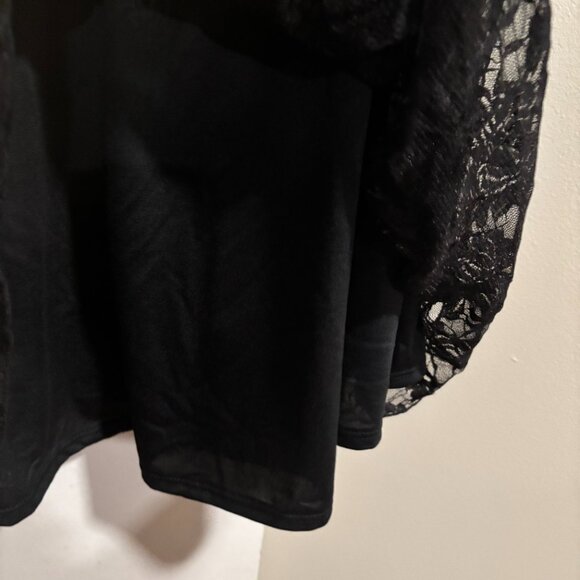 LulaRoe Black Lace Lucy skirt Size: Medium - Picture 7 of 11